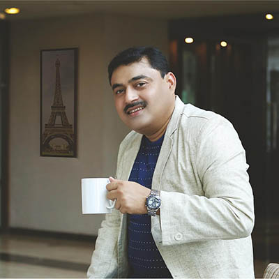 team-member-image